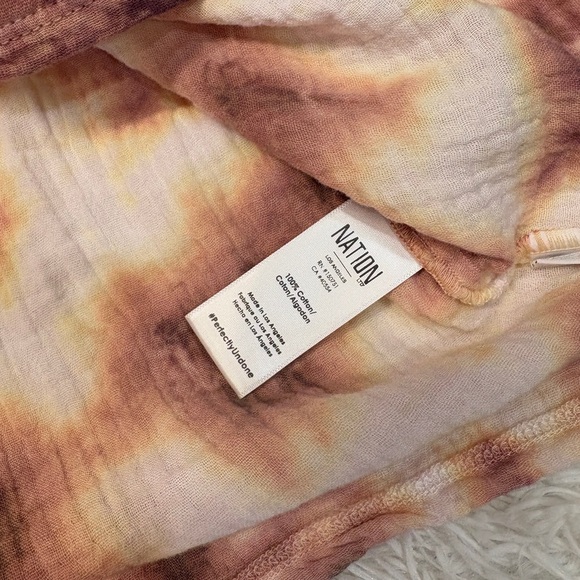 Nation Ltd Mimi Romance Gauze Tie Dye
Puff Sleeve Top - Picture 5 of 6